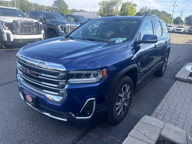 Used 2023 GMC Acadia SLT w/ Preferred Package AWD/4WD image 3