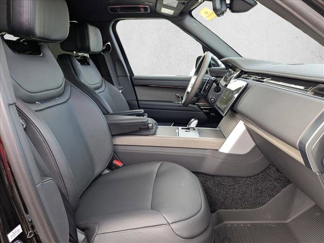 New 2026 Land Rover Range Rover SV image 17