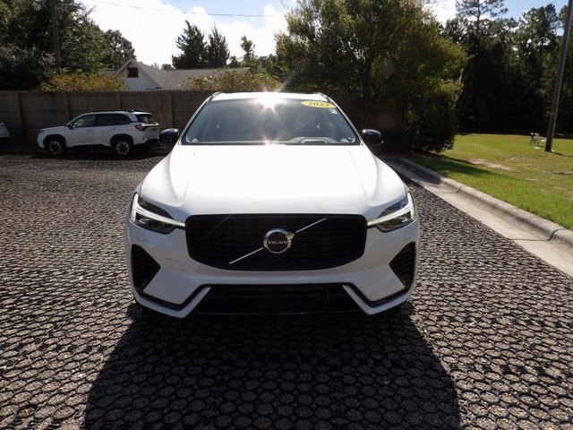 Certified 2023 Volvo XC60 T8 Ultimate w/ Climate Package image 2