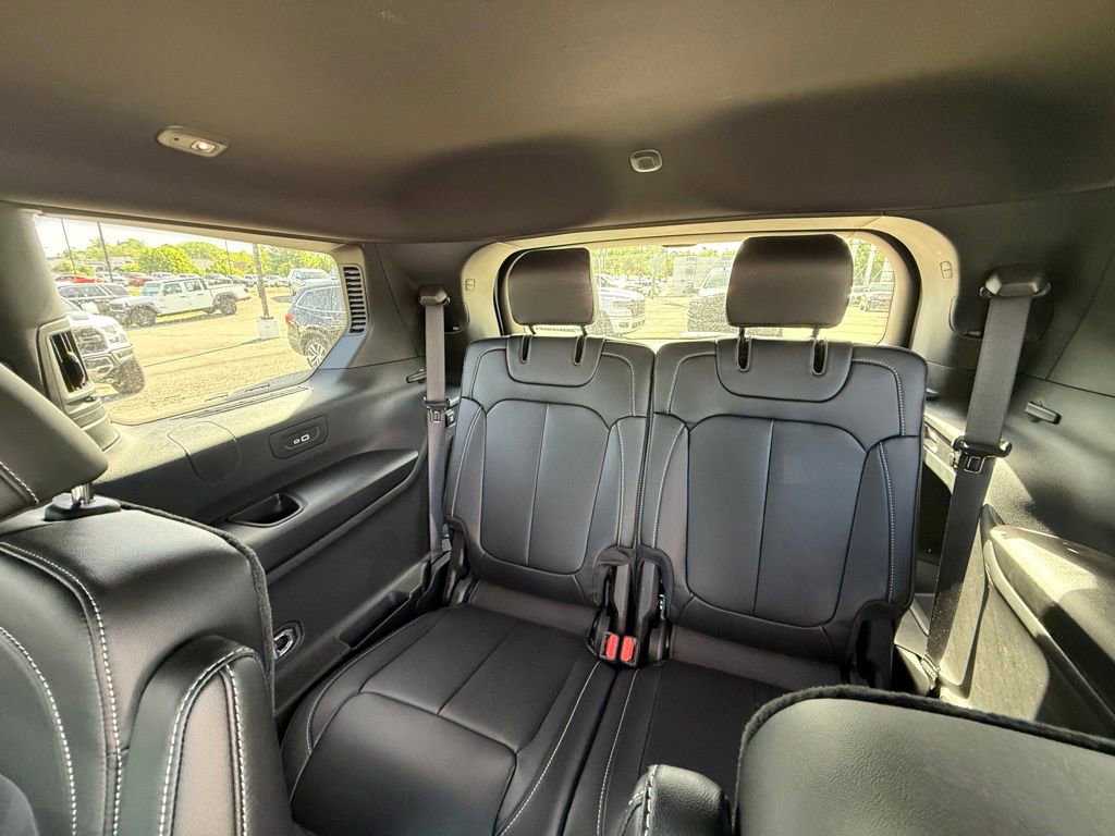 Used 2025 Jeep Grand Cherokee L Limited w/ Black Appearance Package AWD/4WD image 25