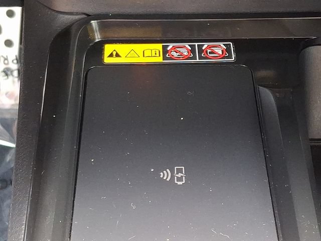 Used 2025 Toyota Camry SE FWD image 24