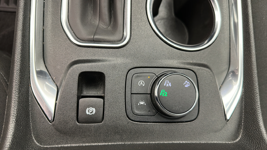 Used 2023 Chevrolet Traverse LT AWD/4WD image 18