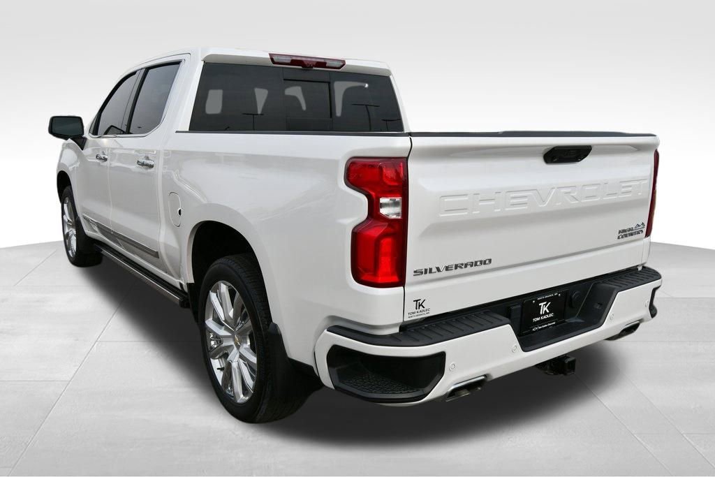 Used 2023 Chevrolet Silverado 1500 High Country w/ High Country Premium Package AWD/4WD image 5