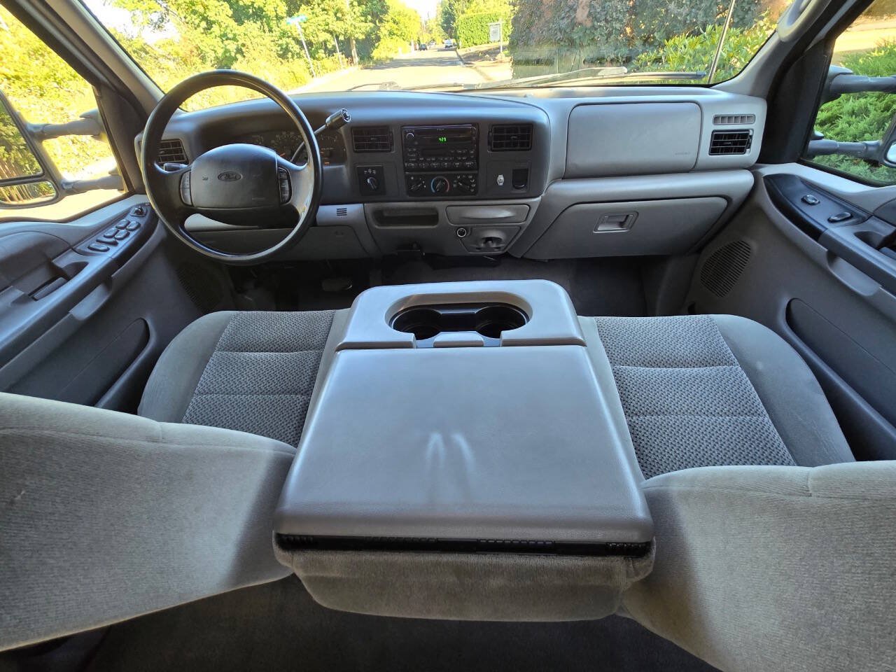 Used 2001 Ford F250 XLT AWD/4WD image 2