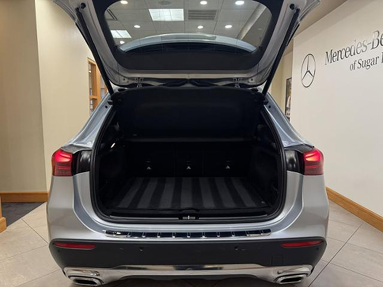Used 2025 Mercedes-Benz GLA 250 image 22