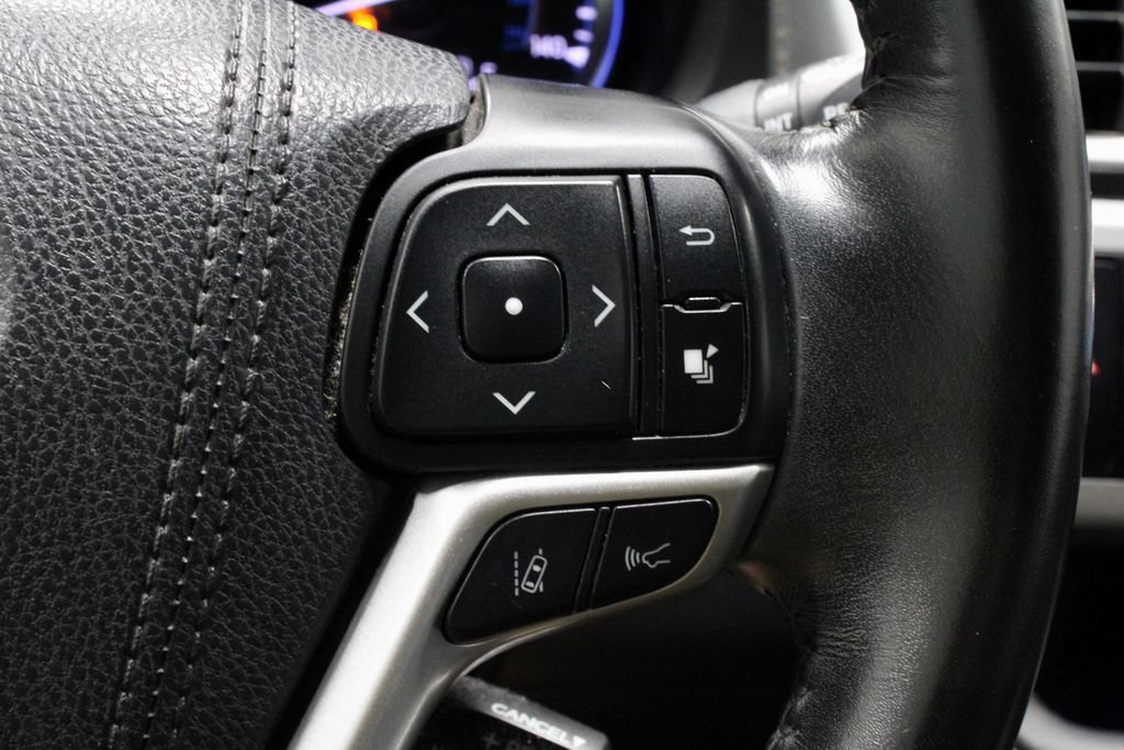 Used 2018 Toyota Highlander SE AWD/4WD image 31