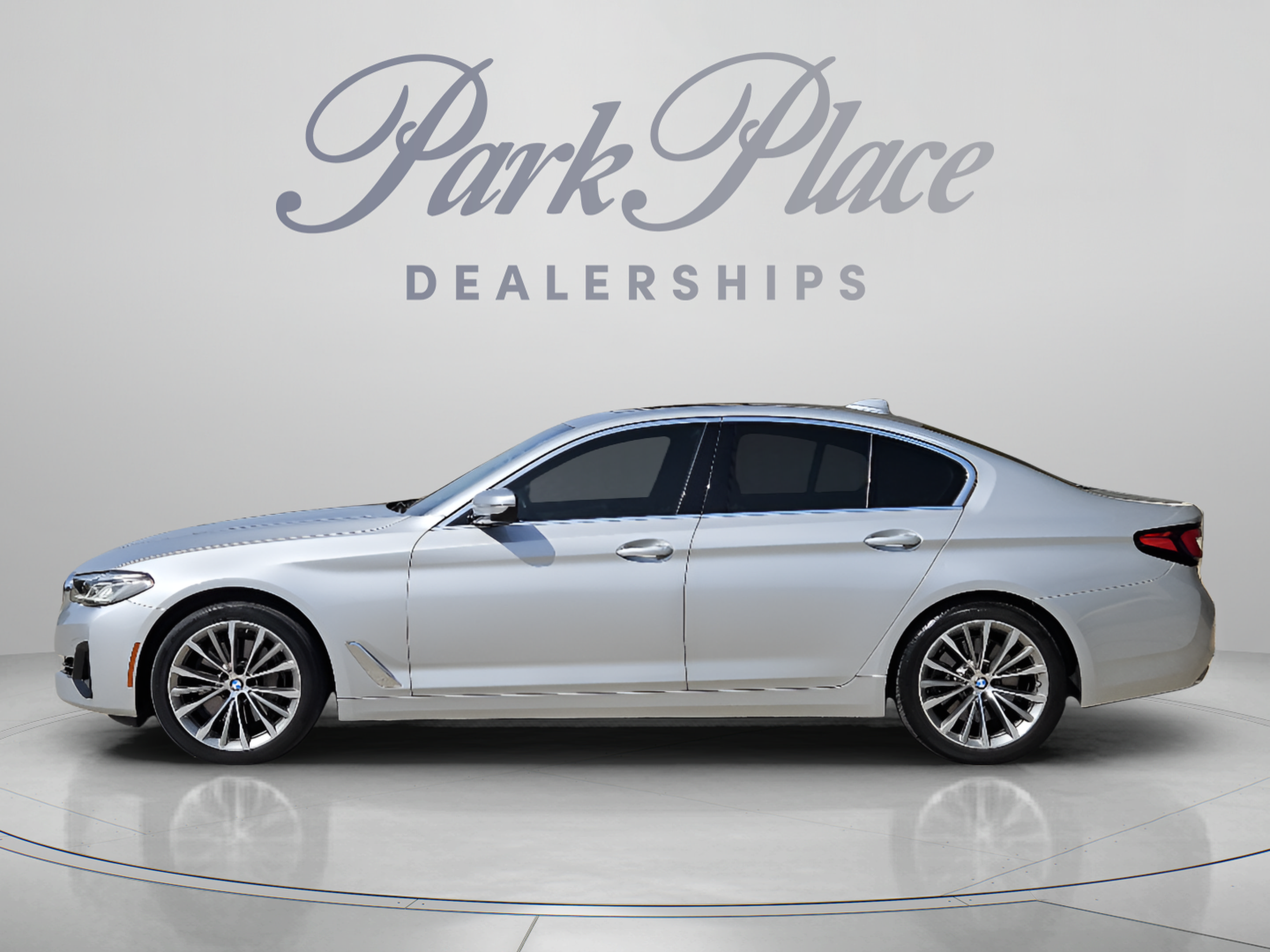 Used 2021 BMW 540i w/ Convenience Package RWD image 2