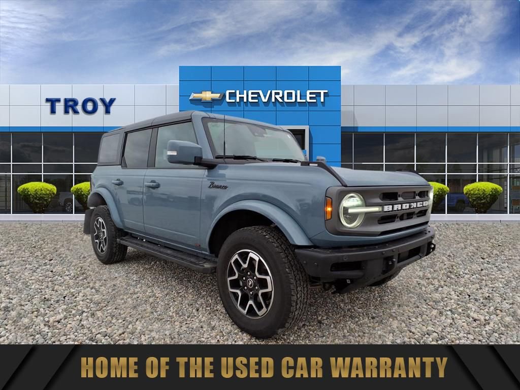 Used 2023 Ford Bronco Outer Banks image 1