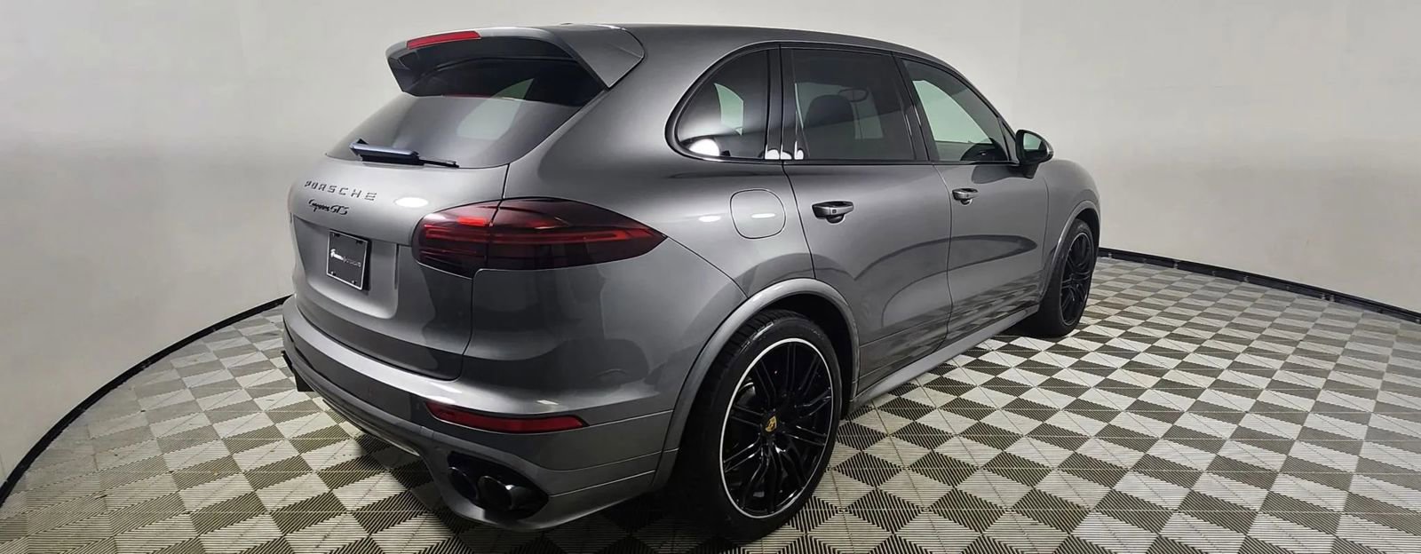Used 2016 Porsche Cayenne GTS w/ Premium Package Plus AWD/4WD image 28