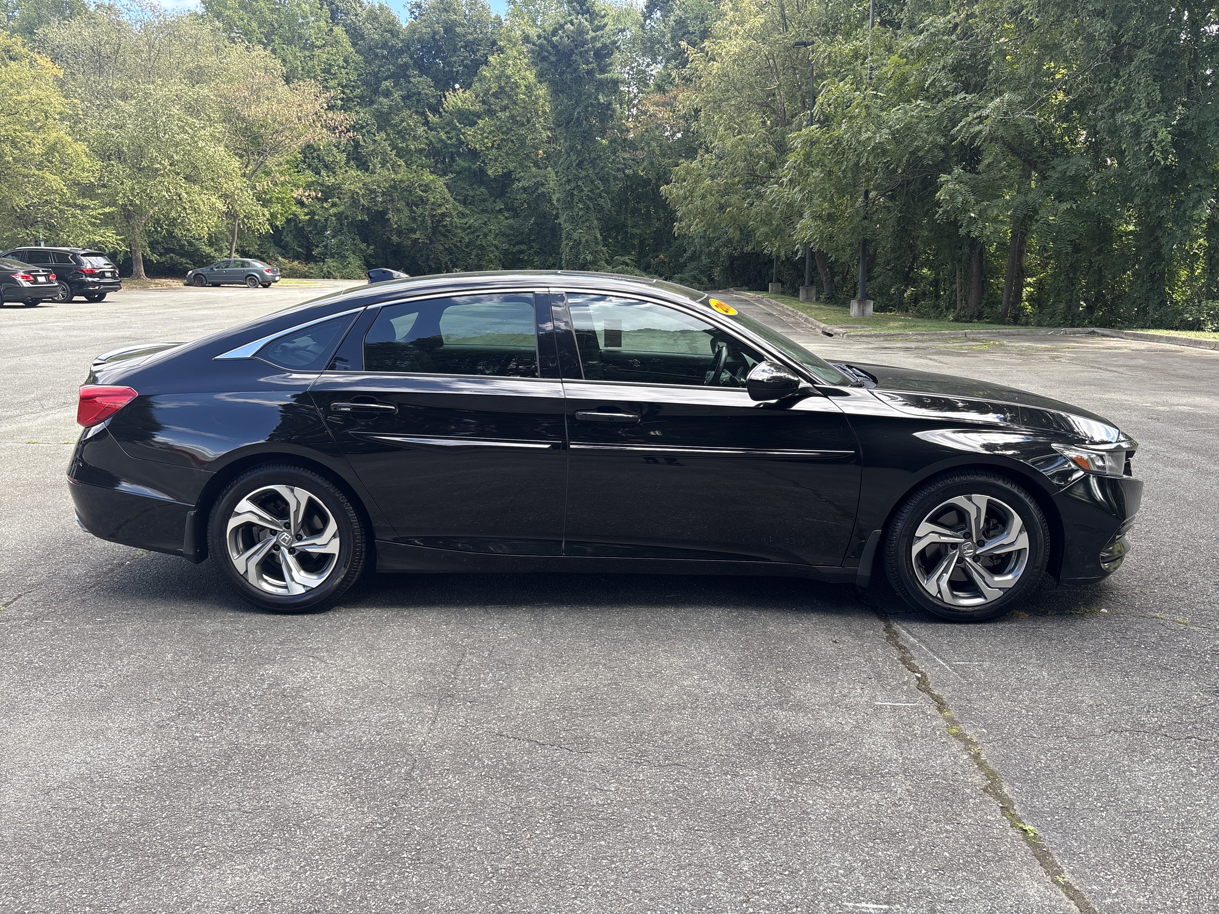 Used 2019 Honda Accord Sport image 4