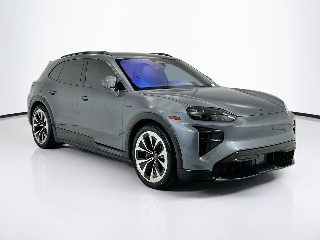 New 2026 Porsche Cayenne Turbo AWD/4WD image 9