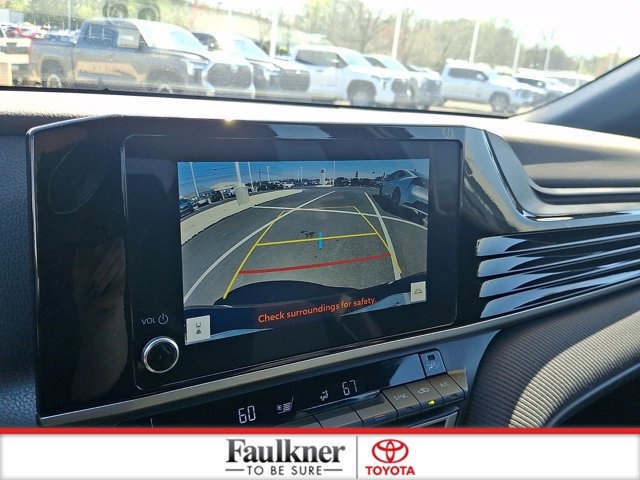 Certified 2025 Toyota Camry SE FWD image 17