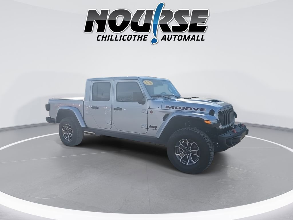 Used 2024 Jeep Gladiator Mojave image 2
