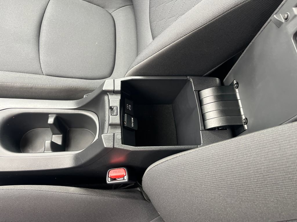 Certified 2024 Toyota Corolla Cross LE image 25