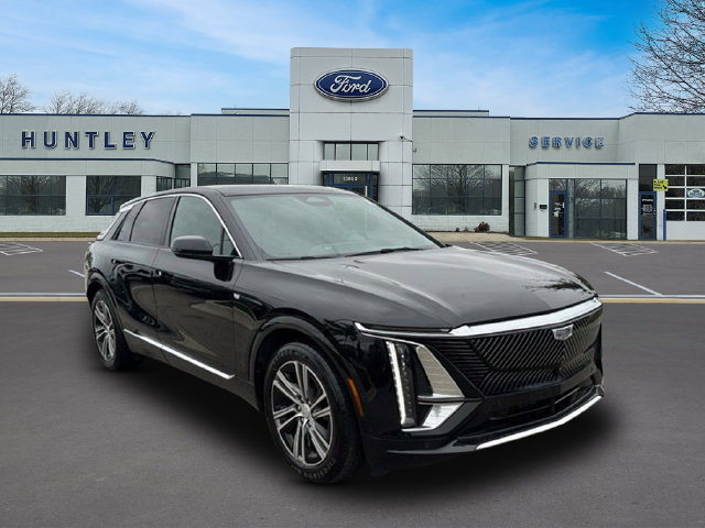 Used 2024 Cadillac Lyriq Luxury AWD/4WD image 4