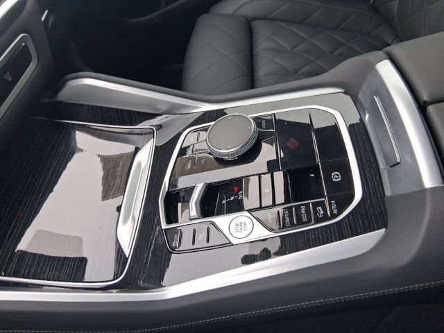 Used 2024 BMW X6 xDrive40i w/ Premium Package AWD/4WD image 12