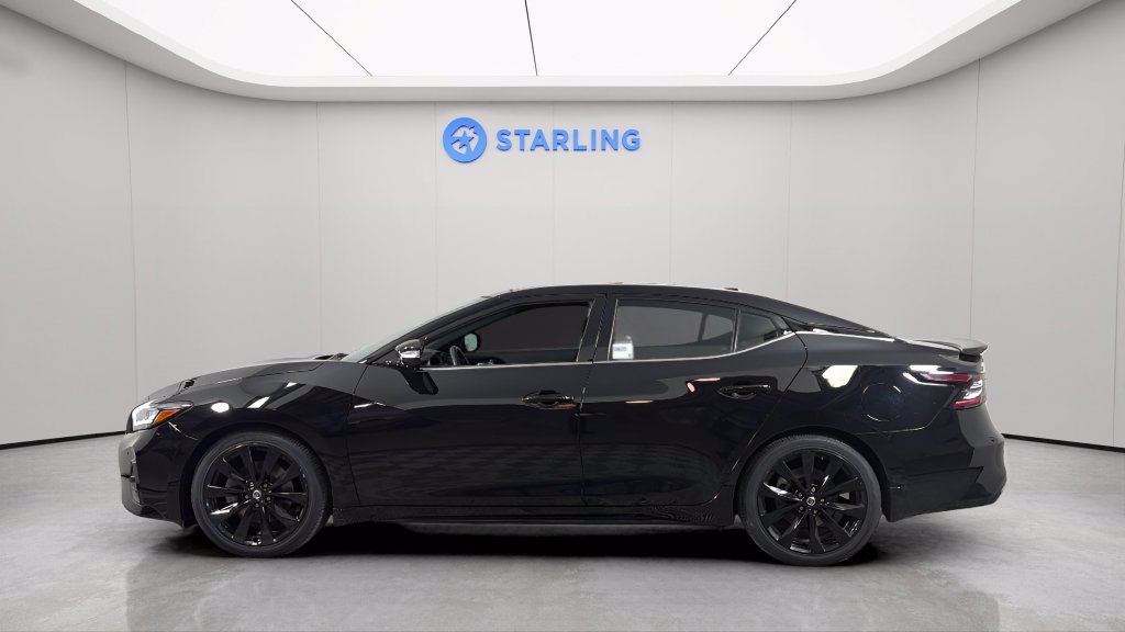 Used 2022 Nissan Maxima SR w/ Sport Mat Group FWD image 4