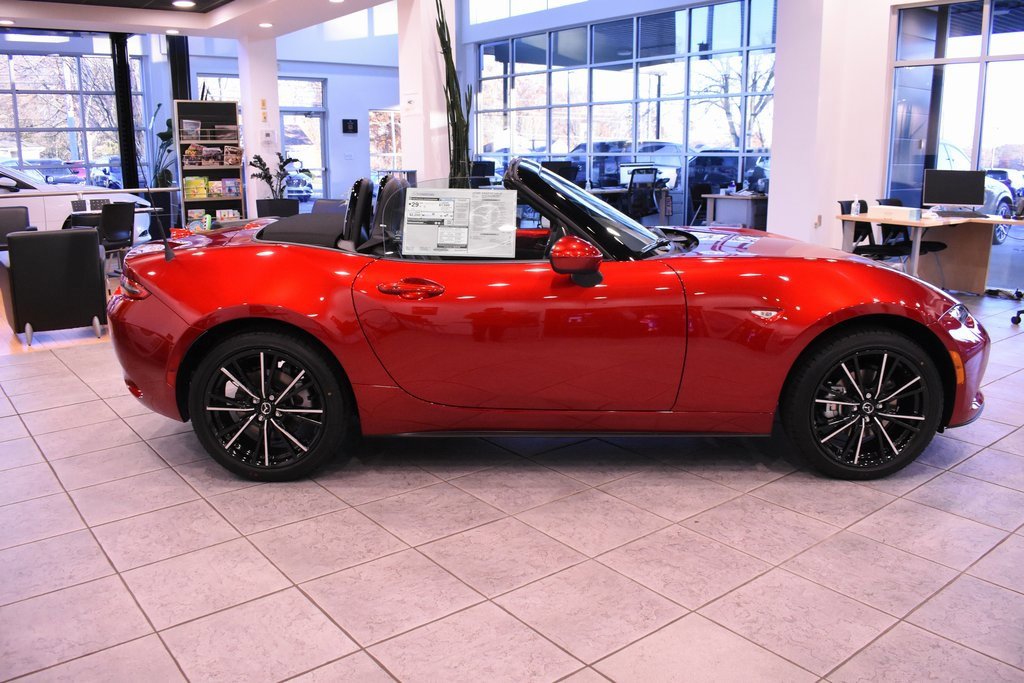 New 2025 MAZDA MX-5 Miata Grand Touring w/ Weather Package image 8