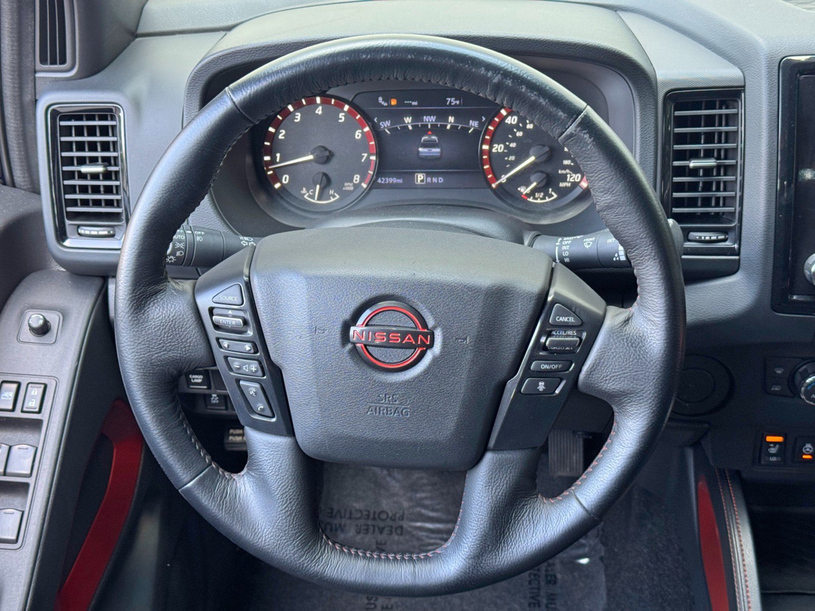 Used 2022 Nissan Frontier Pro-X RWD image 18