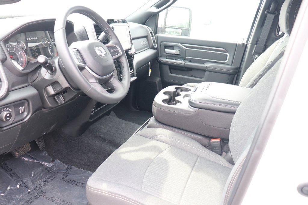 New 2024 RAM 2500 Big Horn w/ Towing Technology Group AWD/4WD image 14