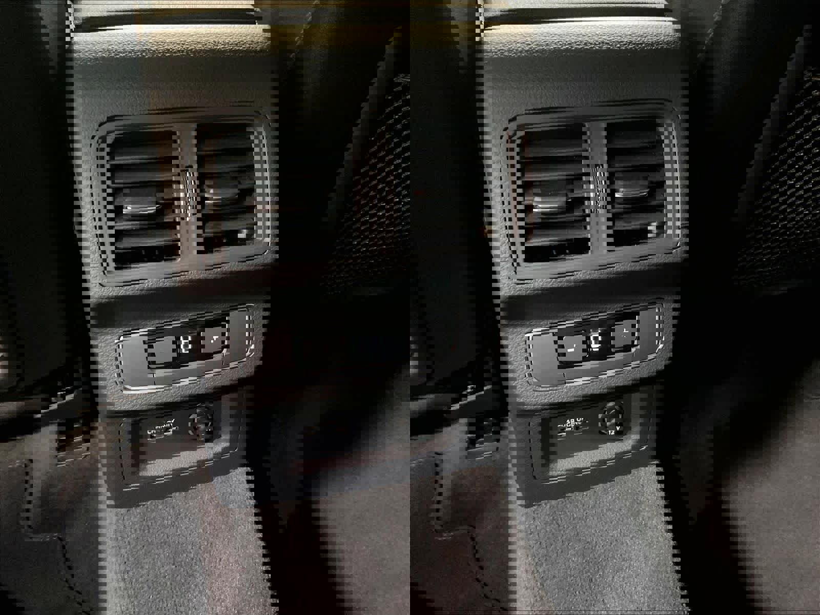 Used 2025 Audi Q5 2.0T Premium w/ Convenience Plus Package image 35