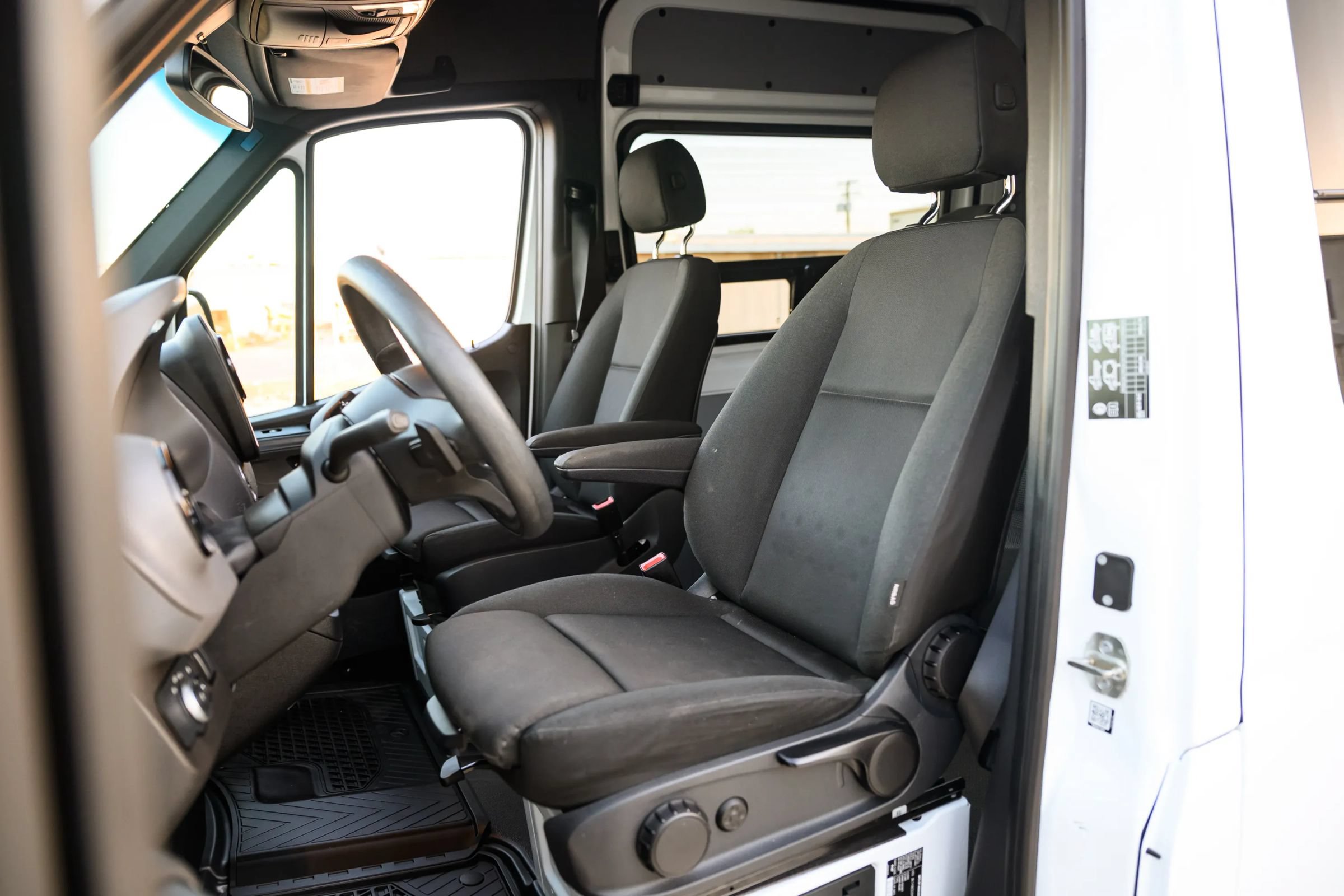 Used 2021 Mercedes-Benz Sprinter 3500 image 45