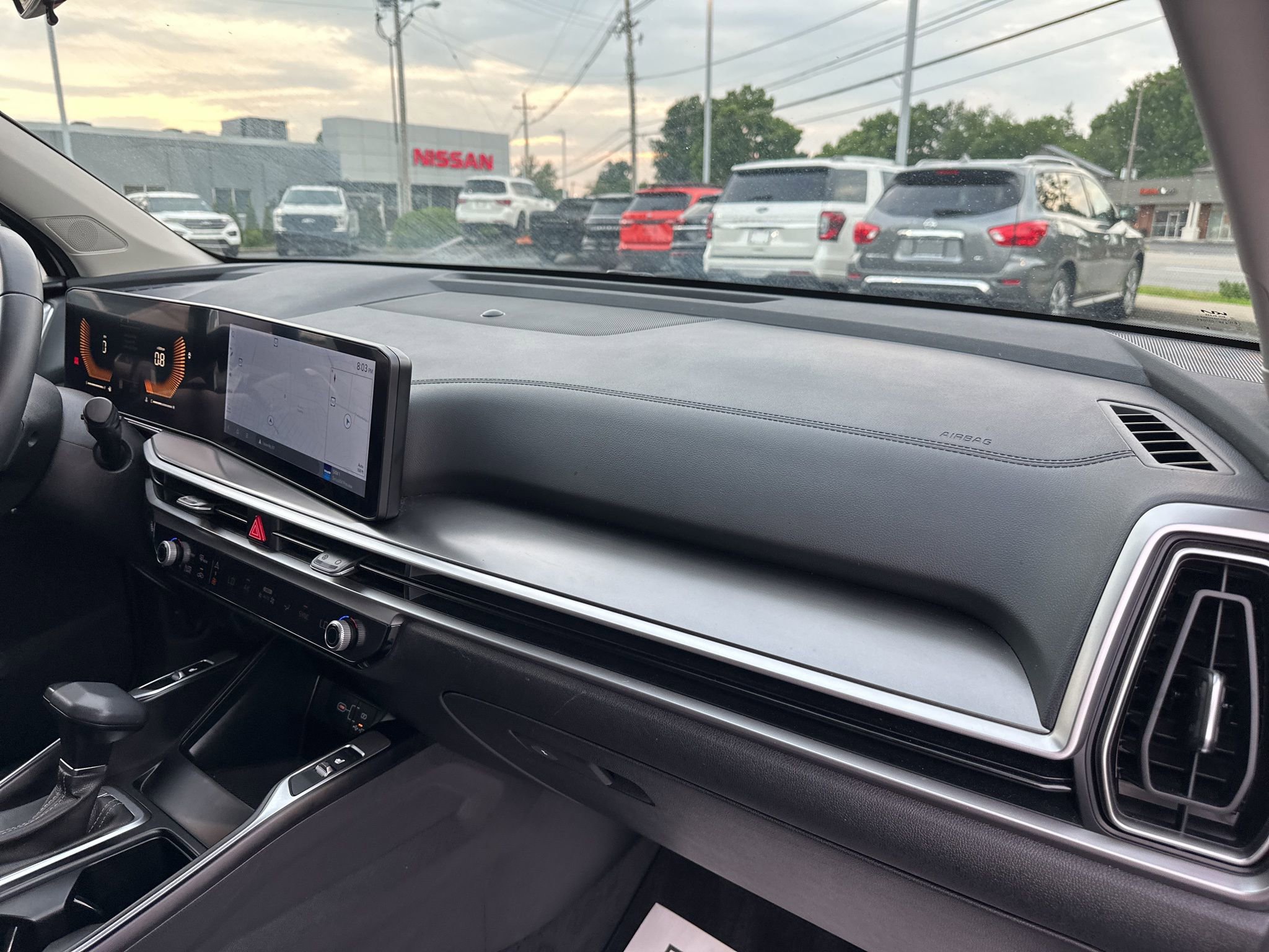 Used 2024 Kia Sorento S image 19