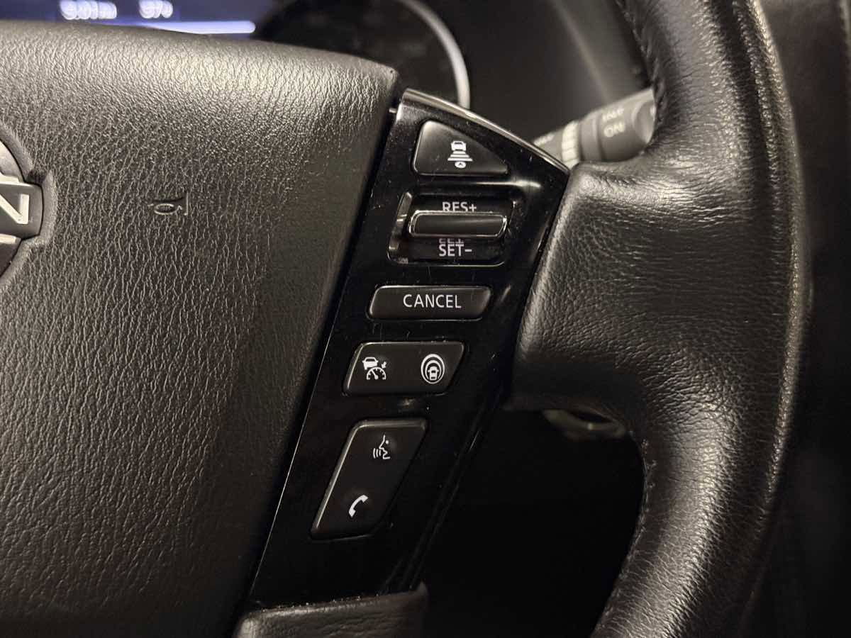 Used 2023 Nissan Armada SL w/ Captain's Chairs Package image 51