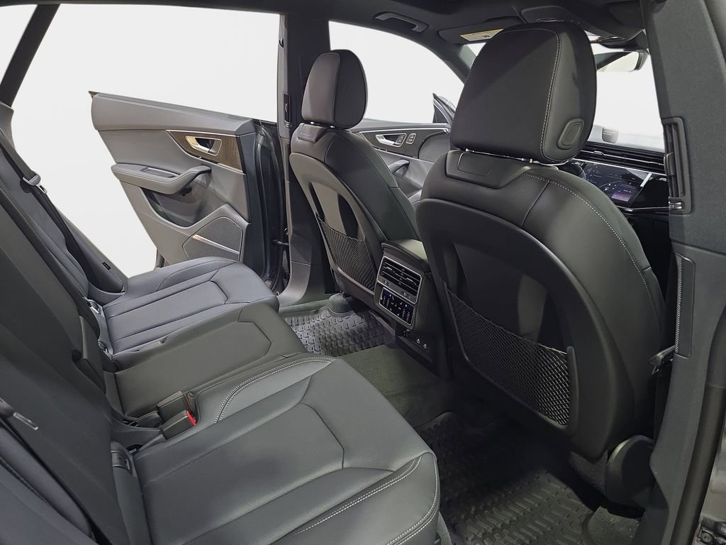 New 2026 Audi Q8 Premium Plus image 11