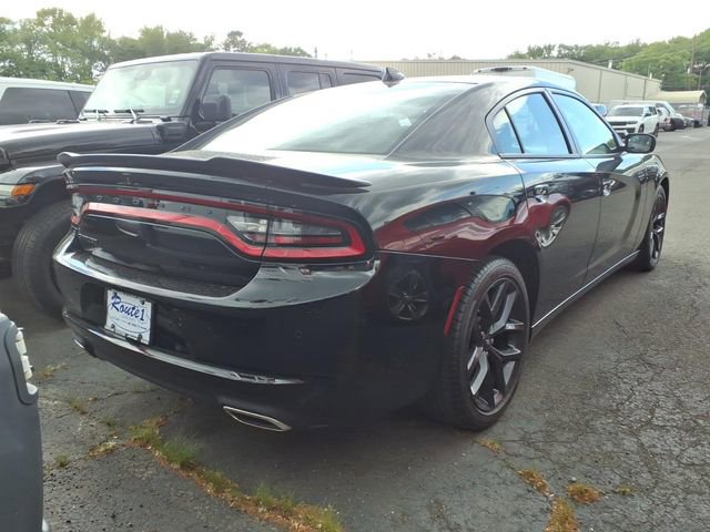Used 2023 Dodge Charger SXT w/ Blacktop Package RWD image 2