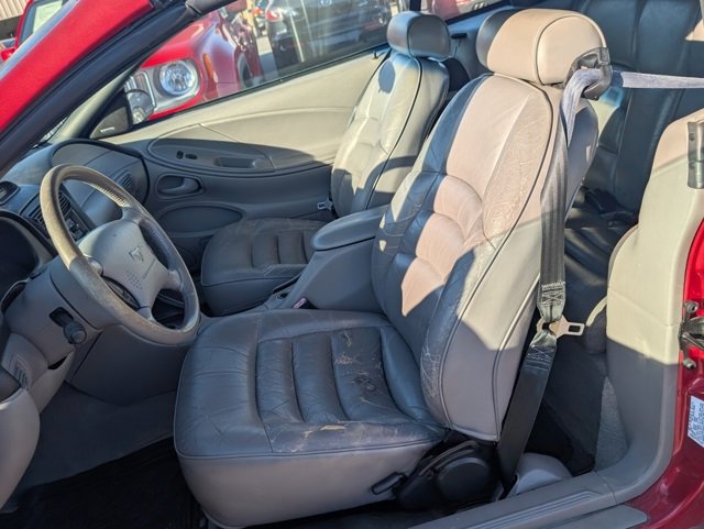 Used 1997 Ford Mustang Convertible image 7