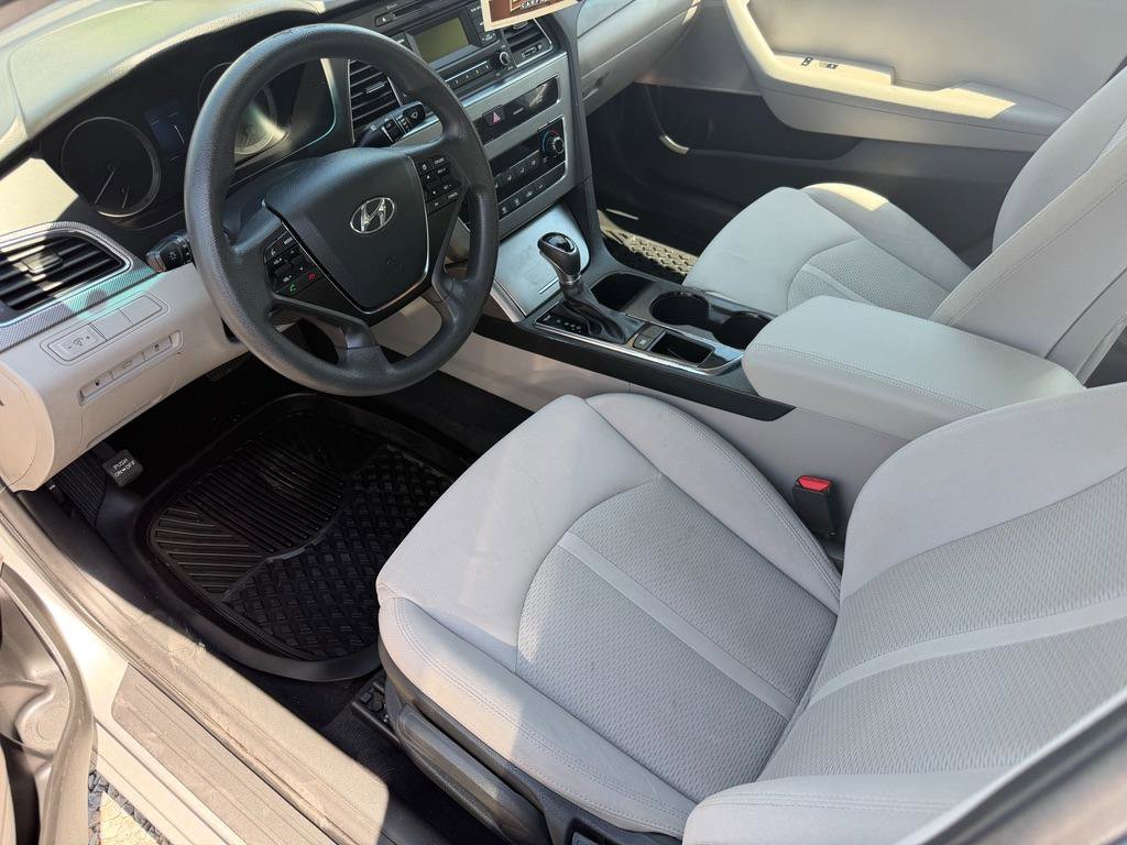 Used 2017 Hyundai Sonata SE image 15