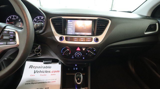 Used 2021 Hyundai Accent SEL w/ Cargo Package FWD image 12