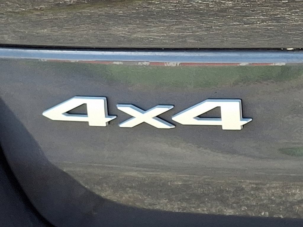 Used 2024 Jeep Grand Cherokee Limited image 17