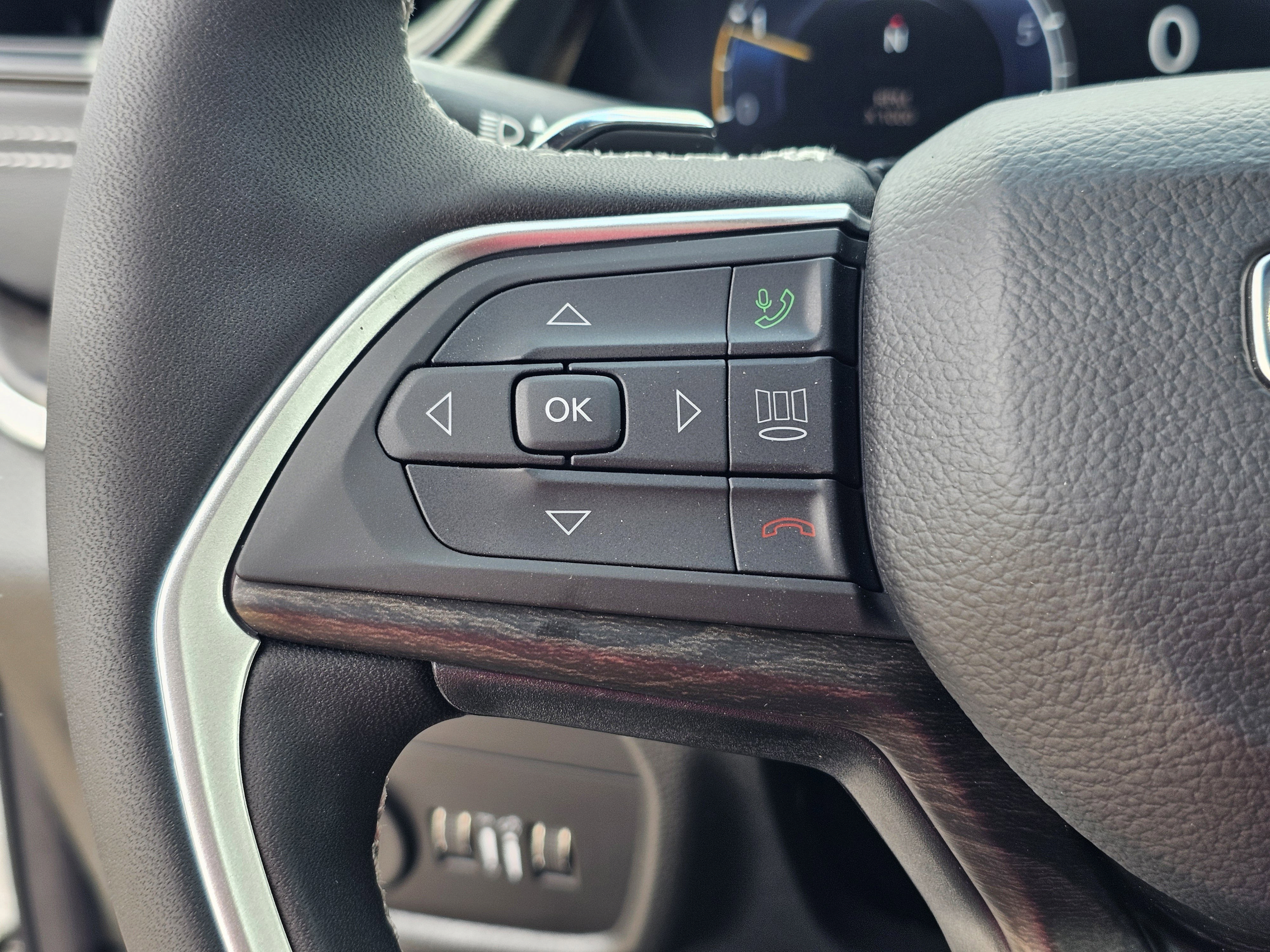 New 2026 Jeep Grand Cherokee Altitude RWD image 20