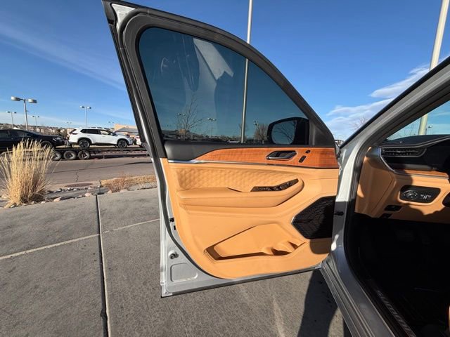 Used 2023 Jeep Grand Cherokee L Summit image 11