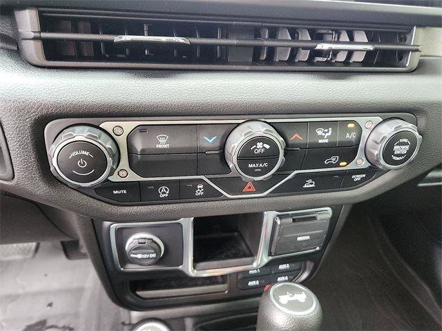 Used 2024 Jeep Wrangler Sport image 15