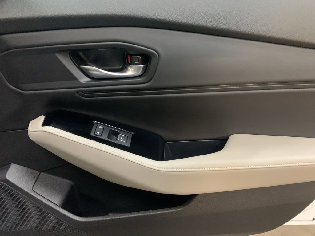 Used 2025 Honda Accord Touring image 19