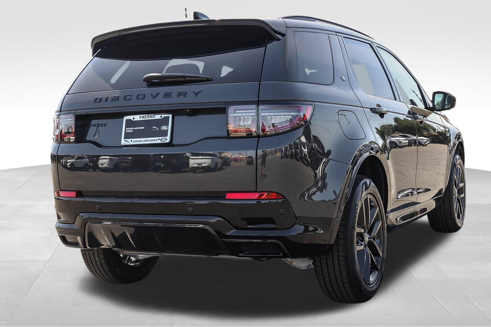 New 2026 Land Rover Discovery Sport Landmark AWD/4WD image 5
