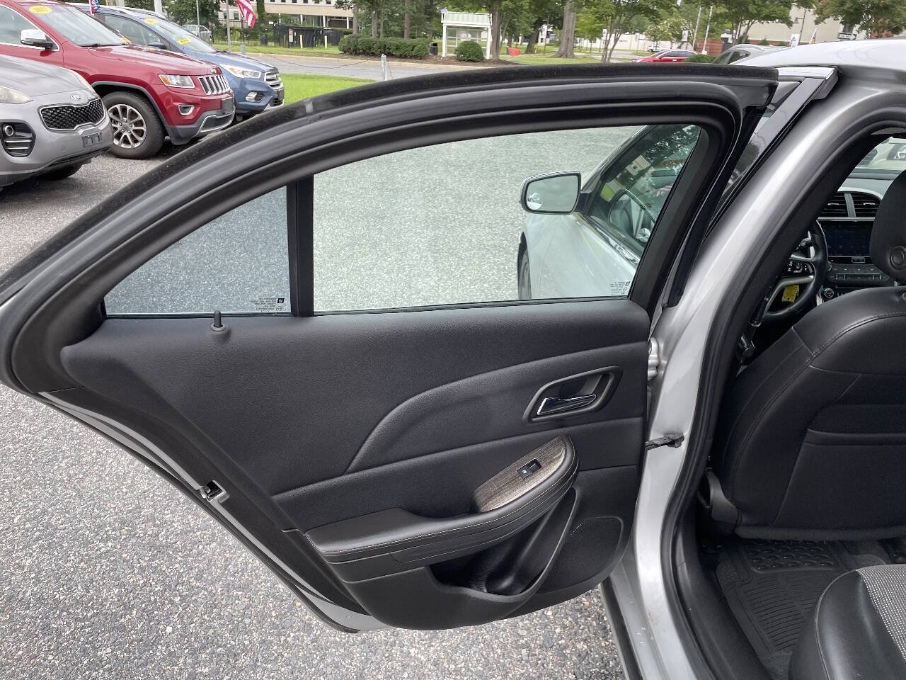 Used 2014 Chevrolet Malibu LT FWD image 18