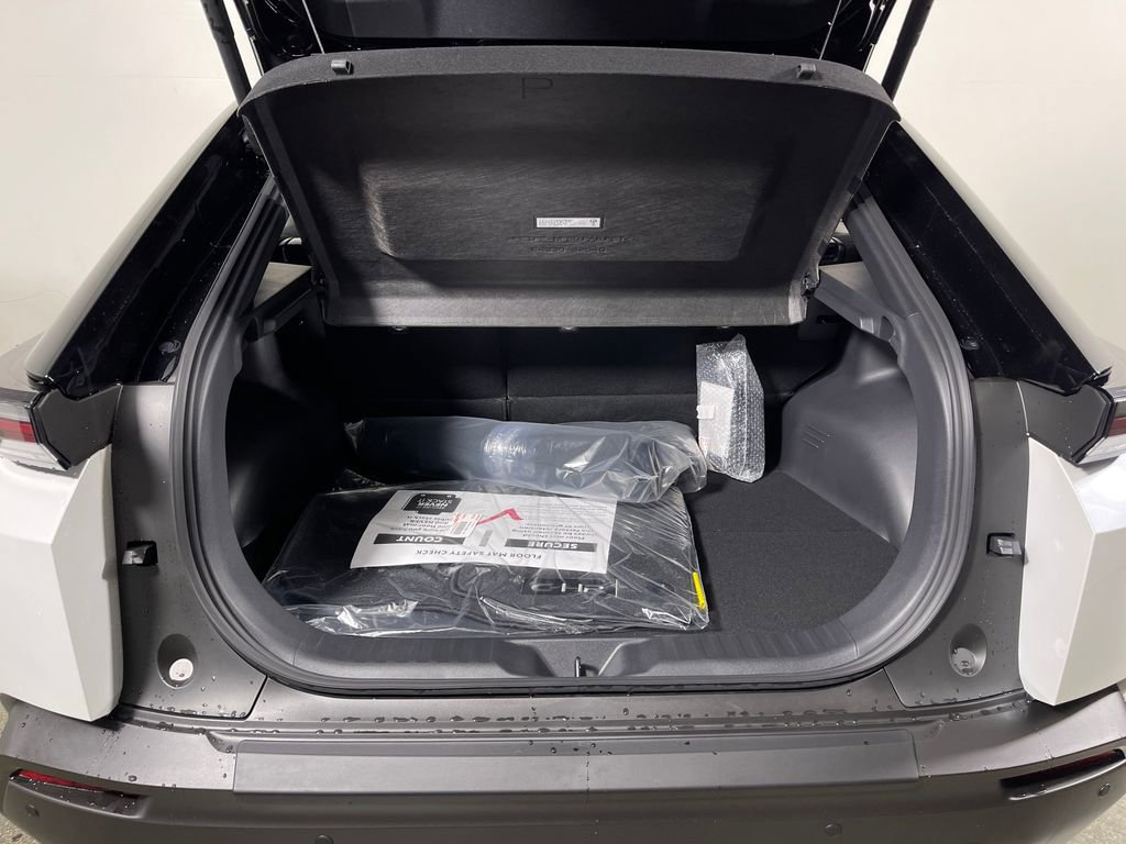New 2026 Toyota C-HR AWD/4WD image 10