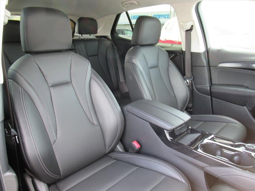 Used 2025 Buick Envision Preferred AWD/4WD image 9