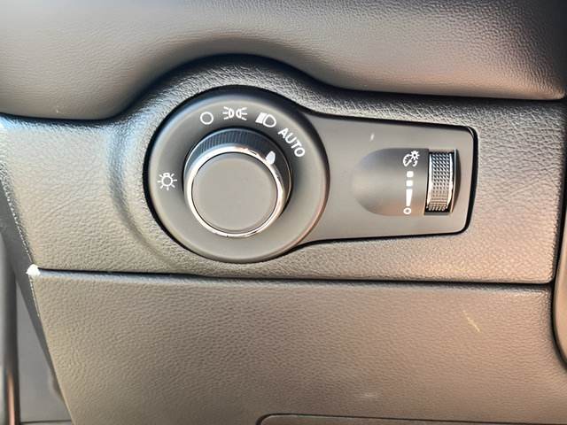 Used 2025 Dodge Durango GT AWD/4WD image 23