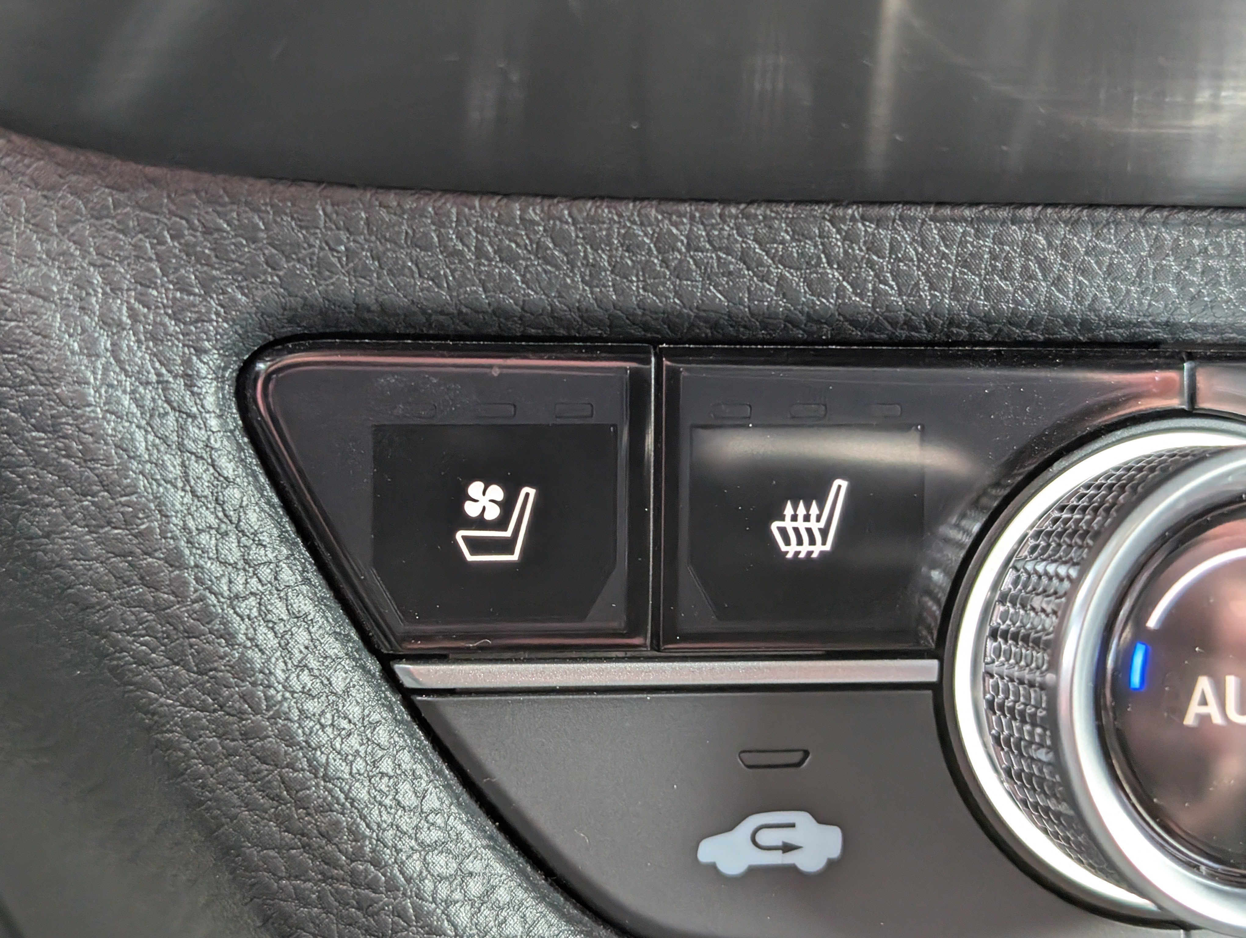 Certified 2025 Acura ADX A-Spec image 18