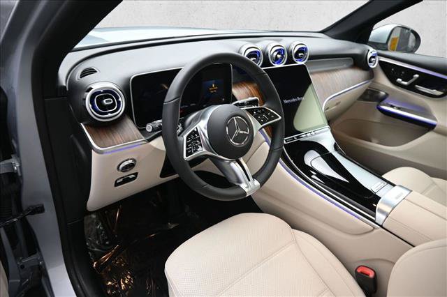 Certified 2025 Mercedes-Benz GLC 300 4MATIC image 8
