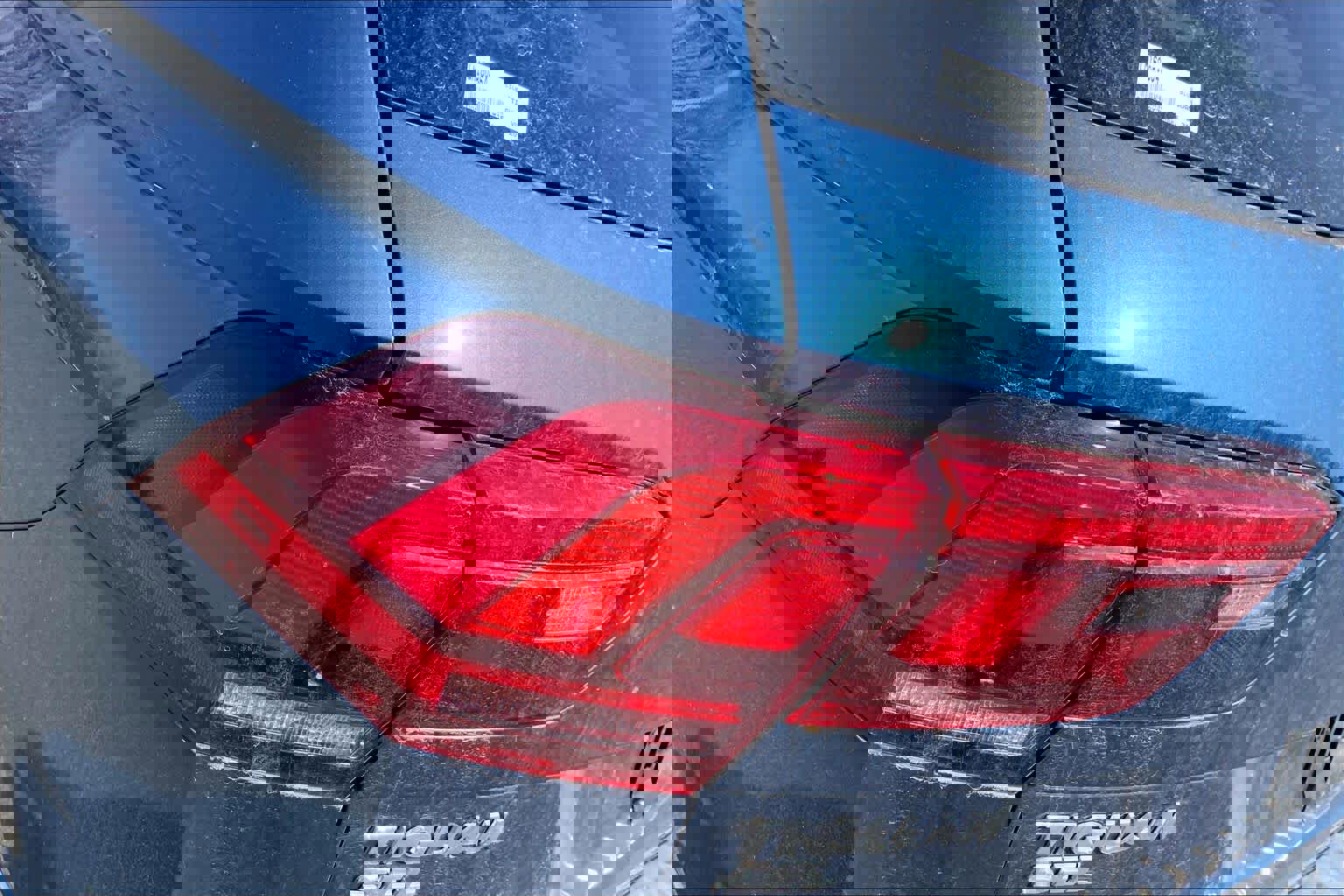 Used 2020 Volkswagen Tiguan SEL Premium R-Line w/ 3rd Row Seat Package image 29