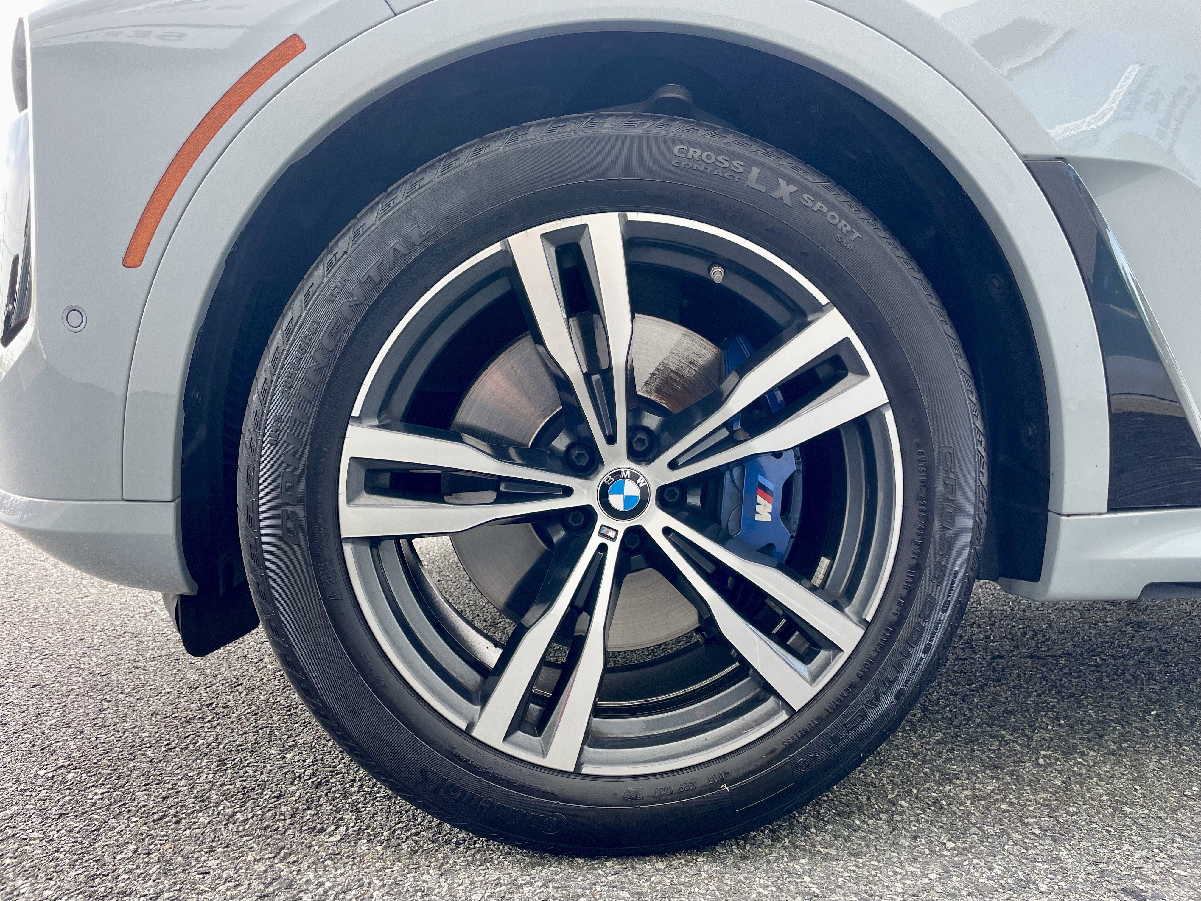 Used 2024 BMW X7 xDrive40i w/ Executive Package image 9