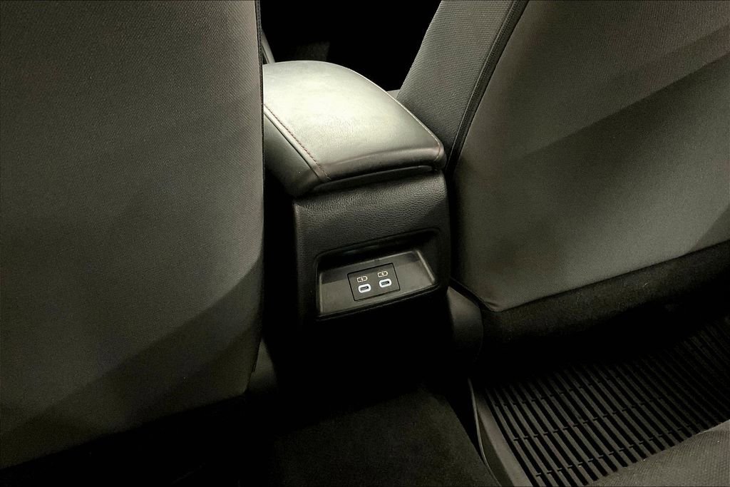 Used 2024 Toyota Corolla SE image 36