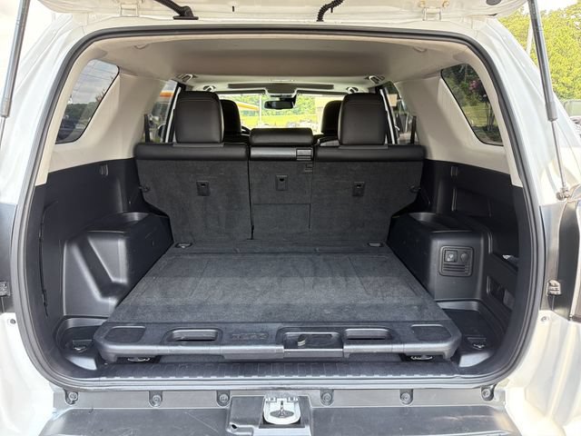 Used 2021 Toyota 4Runner SR5 Premium w/ Moonroof Package AWD/4WD image 32