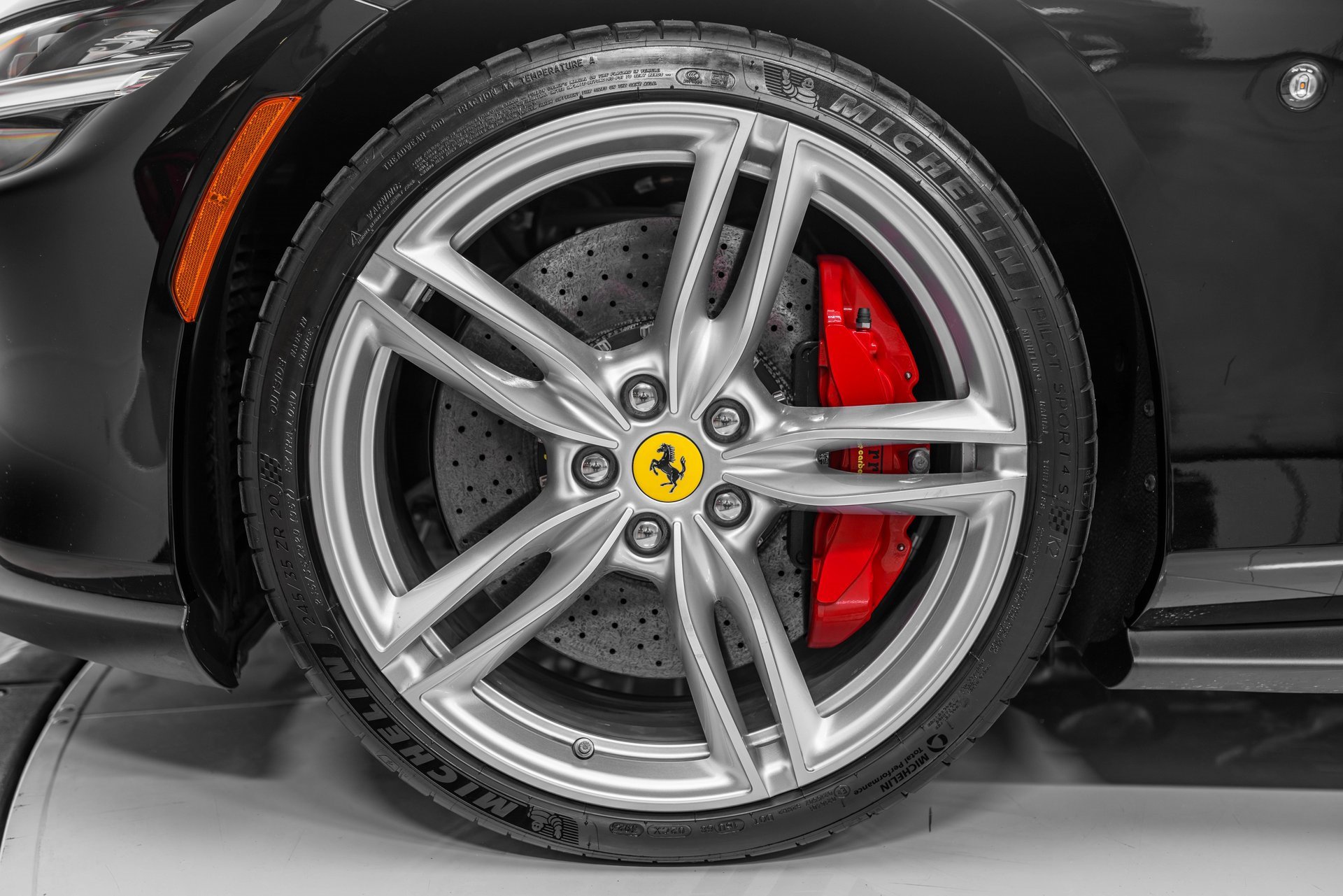 Certified 2024 Ferrari Roma Base image 13